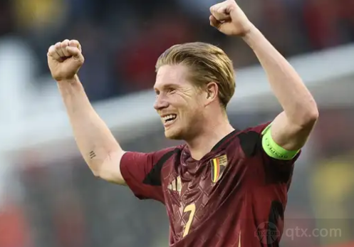 卫报：伯恩茅斯多名后防主力离队，新赛季前景如何尚待观察